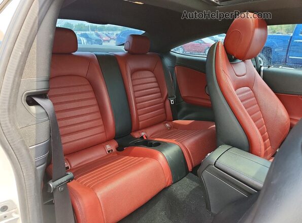 WDDWJ4KB7HF341164 2017 MERCEDES-BENZ C White Vista de los asientos traseros