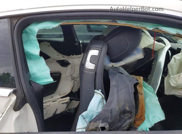 WDDWJ4KB8HF394570 2017 MERCEDES-BENZ C-CLASS White Շարժիչի բաժամունքի տեսք