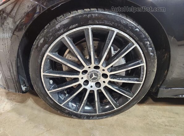 WDDWJ4KBXJF645126 2018 MERCEDES-BENZ C Black სალონის 360-გრადუსიანი ხედი