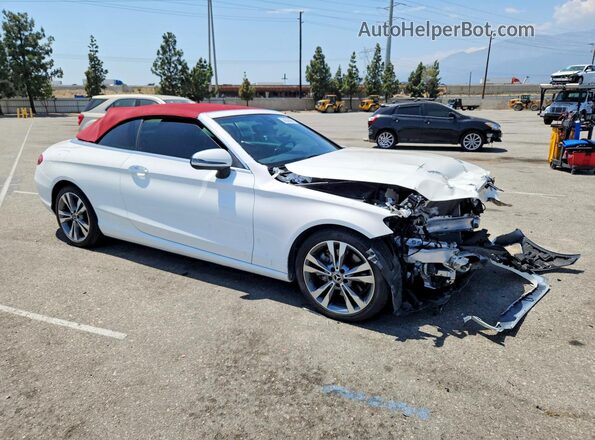 WDDWK4JB0JF669157 2018 MERCEDES-BENZ C White Front right