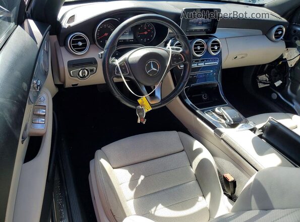 WDDWK4JB9HF428191 2017 MERCEDES-BENZ C Gray Vista del salpicadero