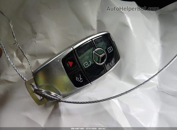 WDDZF4JB0HA040216 2017 MERCEDES-BENZ E-CLASS Черный Вид панели приборов