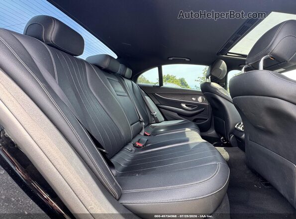 WDDZF4JB0HA182257 2017 MERCEDES-BENZ E-CLASS Black Vista del salpicadero