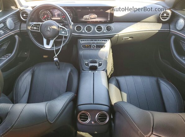 WDDZF4JB0KA584125 2019 MERCEDES-BENZ E Gray Вид панелі приладів