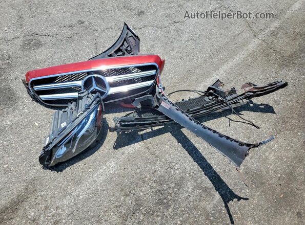 WDDZF4JB0KA643027 2019 MERCEDES-BENZ E Red Вид підкапотного простору
