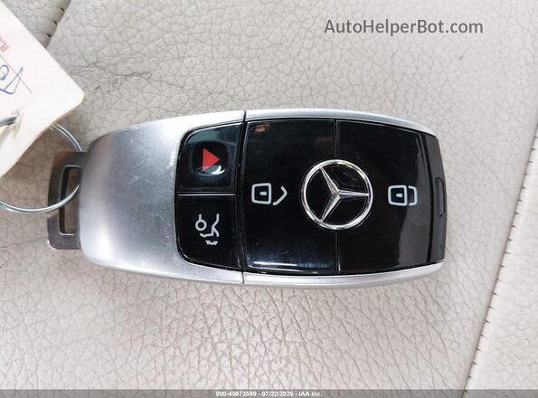 WDDZF4JB1HA079316 2017 MERCEDES-BENZ E-CLASS Белый Вид панели приборов