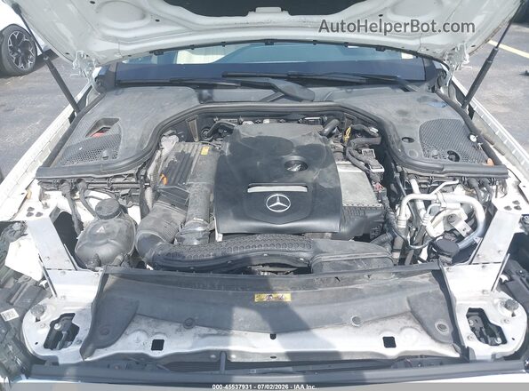 WDDZF4JB1JA333158 2018 MERCEDES-BENZ E-CLASS White Vista trasera
