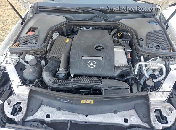 WDDZF4JB1JA371702 2018 MERCEDES-BENZ E White უკანა სალონის ხედი