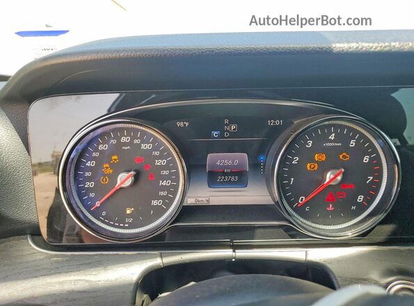 WDDZF4JB2JA432488 2018 MERCEDES-BENZ E Silver Вид щитка приладів