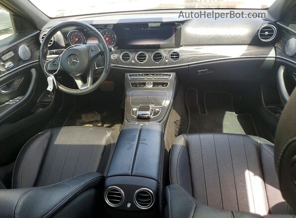 WDDZF4JB2JA432488 2018 MERCEDES-BENZ E Silver Вид панелі приладів