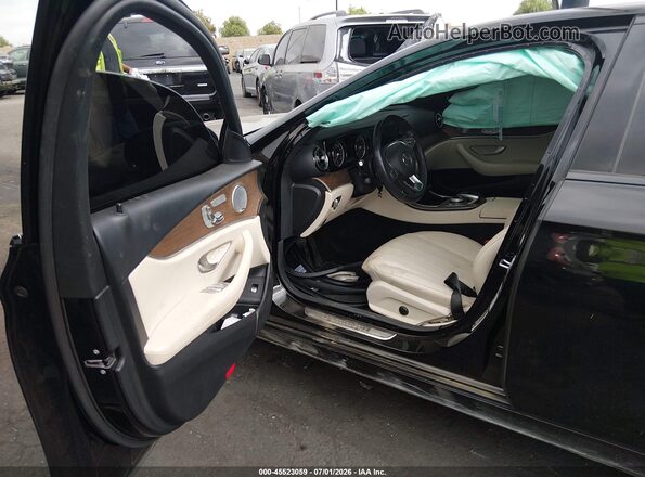 WDDZF4JB2JA457942 2018 MERCEDES-BENZ E-CLASS Черный Вид салона спереди