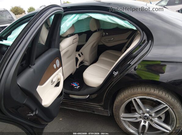 WDDZF4JB2JA457942 2018 MERCEDES-BENZ E-CLASS Черный Вид наклейки с VIN-кодом