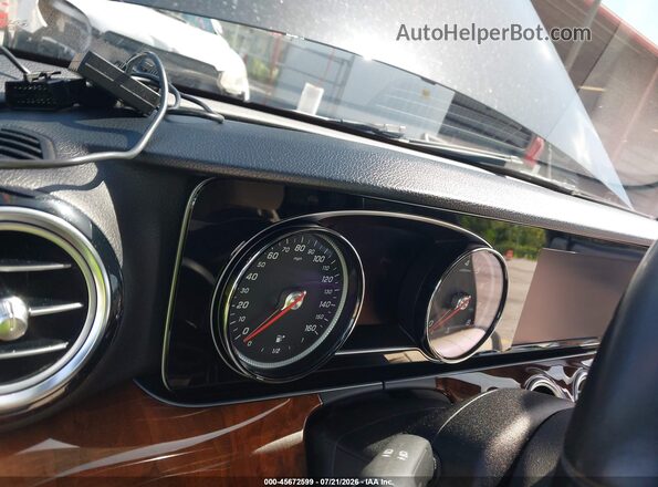 WDDZF4JB3KA516885 2019 MERCEDES-BENZ E-CLASS Black Widok tylnych siedzeń