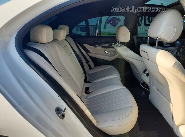 WDDZF4JB4KA616879 2019 MERCEDES-BENZ E White Vista de los asientos traseros