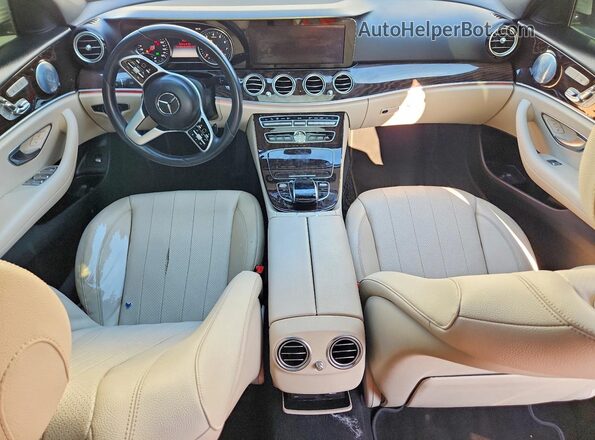 WDDZF4JB4KA616879 2019 MERCEDES-BENZ E White Vista del salpicadero