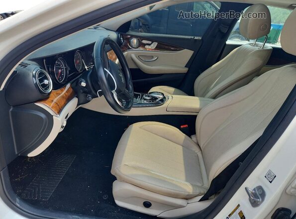 WDDZF4JB5HA074376 2017 MERCEDES-BENZ E White Widok wnętrza z przodu