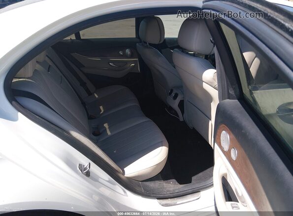 WDDZF4JB6HA048532 2017 MERCEDES-BENZ E-CLASS White VIN կոդի պիտակի տեսք