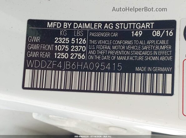 WDDZF4JB6HA095415 2017 MERCEDES-BENZ E-CLASS White Vista del compartimento del motor