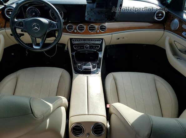 WDDZF4JB6JA302987 2018 MERCEDES-BENZ E Silver Widok deski rozdzielczej