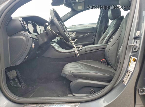WDDZF4JB6KA586977 2019 MERCEDES-BENZ E Gray Vista interior delantera