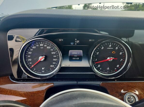 WDDZF4JB7HA045722 2017 MERCEDES-BENZ E Silver Vista del cuadro de instrumentos