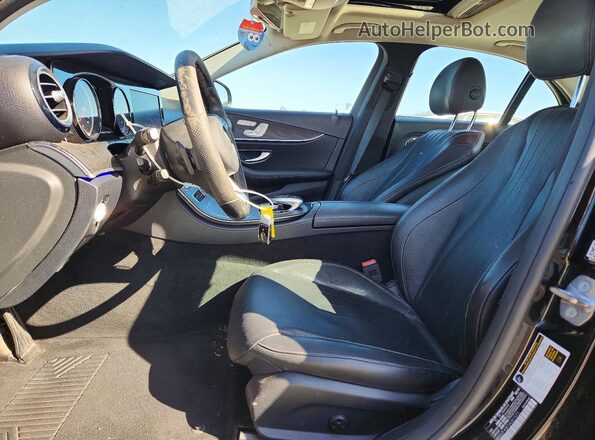 WDDZF4JB7JA301573 2018 MERCEDES-BENZ E Black Vista interior delantera