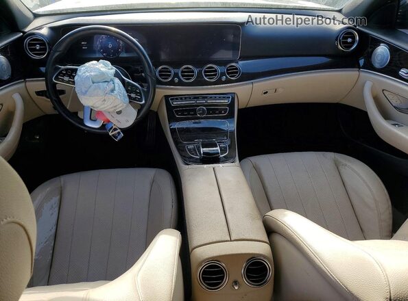 WDDZF4JB7KA594392 2019 MERCEDES-BENZ E Black Вид панелі приладів