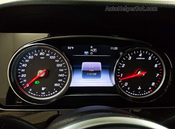 WDDZF4JB8KA559621 2019 MERCEDES-BENZ E Red Widok zestawu wskaźników