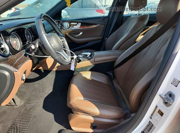 WDDZF4JB9KA513179 2019 MERCEDES-BENZ E White Widok wnętrza z przodu