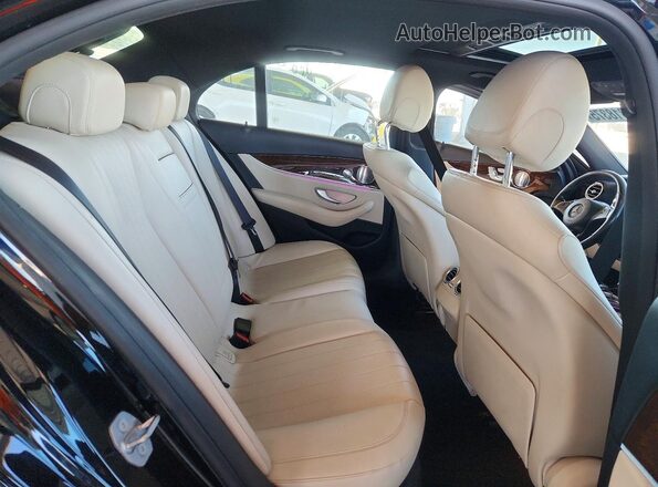 WDDZF4JBXHA024380 2017 MERCEDES-BENZ E Black Widok tylnych siedzeń