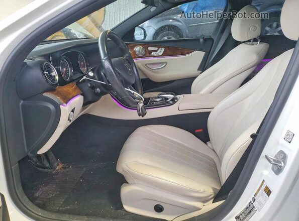 WDDZF4JBXHA036061 2017 MERCEDES-BENZ E Белый Вид салона спереди