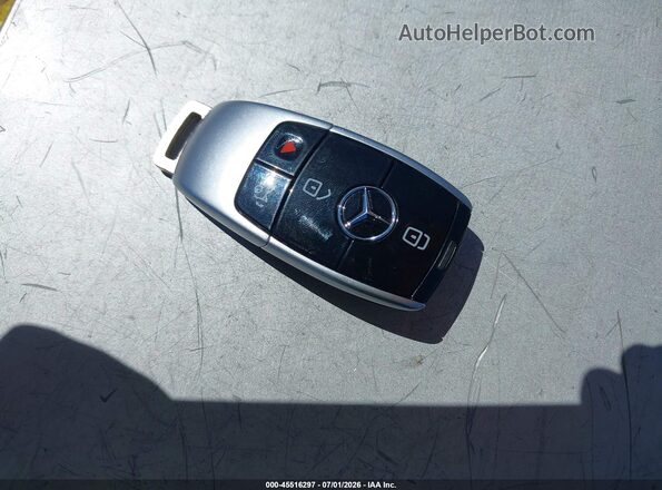WDDZF4JBXHA194013 2017 MERCEDES-BENZ E-CLASS Silver Widok deski rozdzielczej