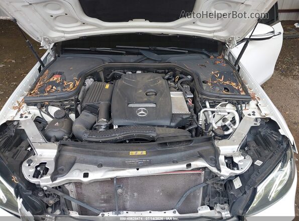 WDDZF4JBXJA405698 2018 MERCEDES-BENZ E-CLASS White Widok z tyłu