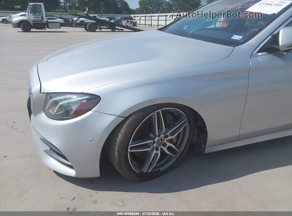 WDDZF4JBXKA496621 2019 MERCEDES-BENZ E-CLASS Серебряный Вид спереди