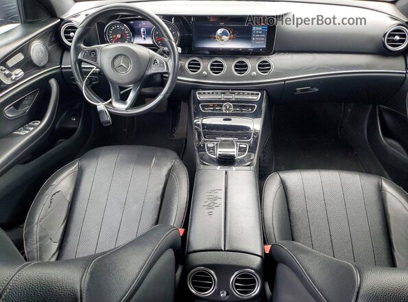WDDZF4KB0HA029330 2017 MERCEDES-BENZ E Gray Vista del salpicadero