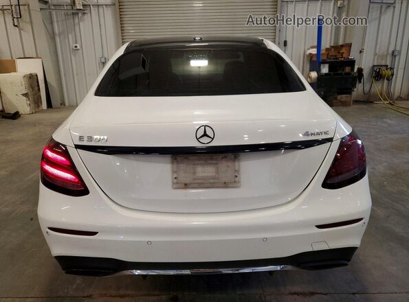WDDZF4KB1JA381693 2018 MERCEDES-BENZ E White Вид ззаду