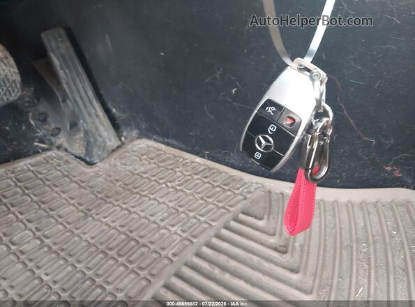WDDZF4KB4HA133500 2017 MERCEDES-BENZ E-CLASS Серый Вид панели приборов