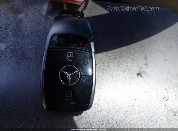 WDDZF4KB6HA104046 2017 MERCEDES-BENZ E-CLASS White Dashboard view