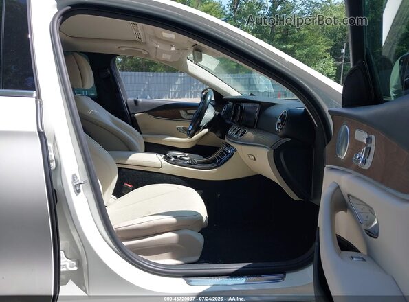 WDDZF4KB6HA144725 2017 MERCEDES-BENZ E-CLASS White Вид салону спереду