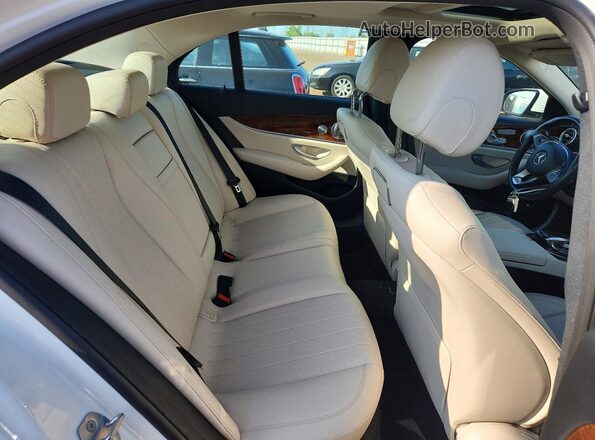 WDDZF4KB6JA344185 2018 MERCEDES-BENZ E White Vista de los asientos traseros