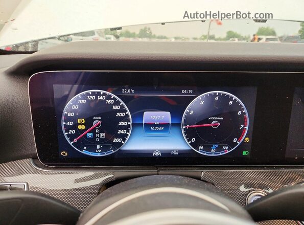 WDDZF4KB7KA525605 2019 MERCEDES-BENZ E Белый Вид щитка приборов