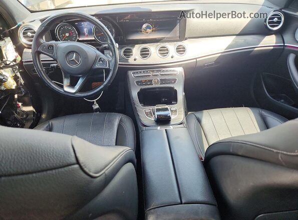 WDDZF4KB8JA471245 2018 MERCEDES-BENZ E Черный Вид панели приборов
