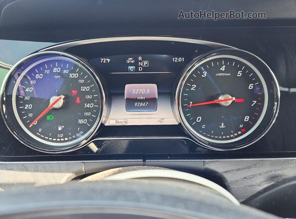 WDDZF4KB8JA471245 2018 MERCEDES-BENZ E Черный Вид щитка приборов