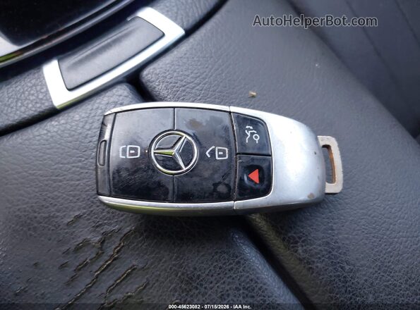 WDDZF4KB9HA029343 2017 MERCEDES-BENZ E-CLASS Черный Вид панели приборов