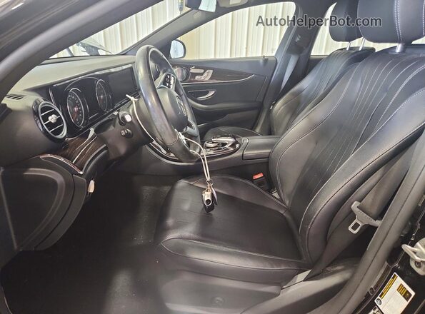 WDDZF4KB9KA600398 2019 MERCEDES-BENZ E Black Вид салону спереду