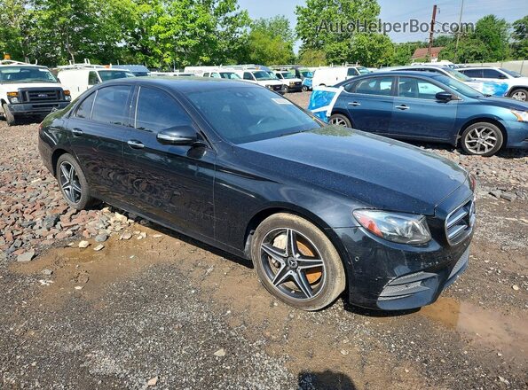 WDDZF4KBXJA320763 2018 MERCEDES-BENZ E Черный Передняя правая четверть