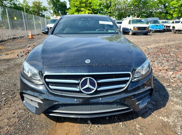 WDDZF4KBXJA320763 2018 MERCEDES-BENZ E Черный Вид спереди