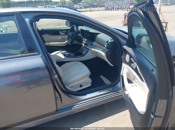 WDDZF6JB1KA491030 2019 MERCEDES-BENZ E-CLASS Gray წინა სალონის ხედი