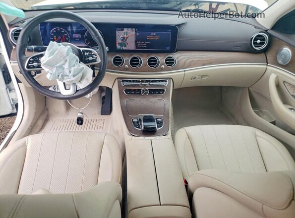 WDDZF8EB8LA750412 2020 MERCEDES-BENZ E White Вид панелі приладів