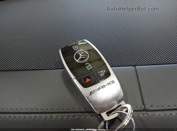 WDDZF8KB6KA523772 2019 MERCEDES-BENZ AMG E 63 Black Vista del salpicadero